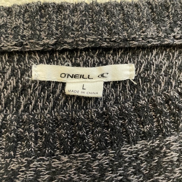 O’Neill black and grey sweater size large - Picture 2 of 5